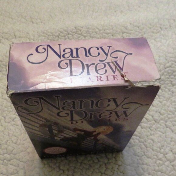 Nancy Drew Diaries 4-Book Series Set - Picture 6 of 6